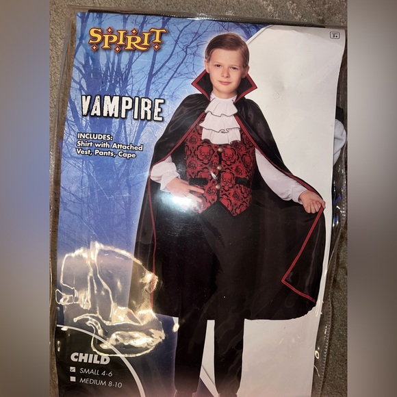 Vampire Halloween Costume - Picture 2 of 3